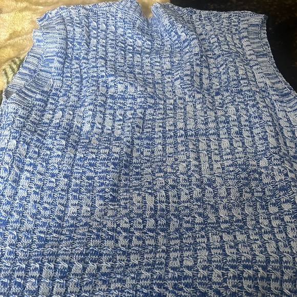 Vest - Picture 2 of 2